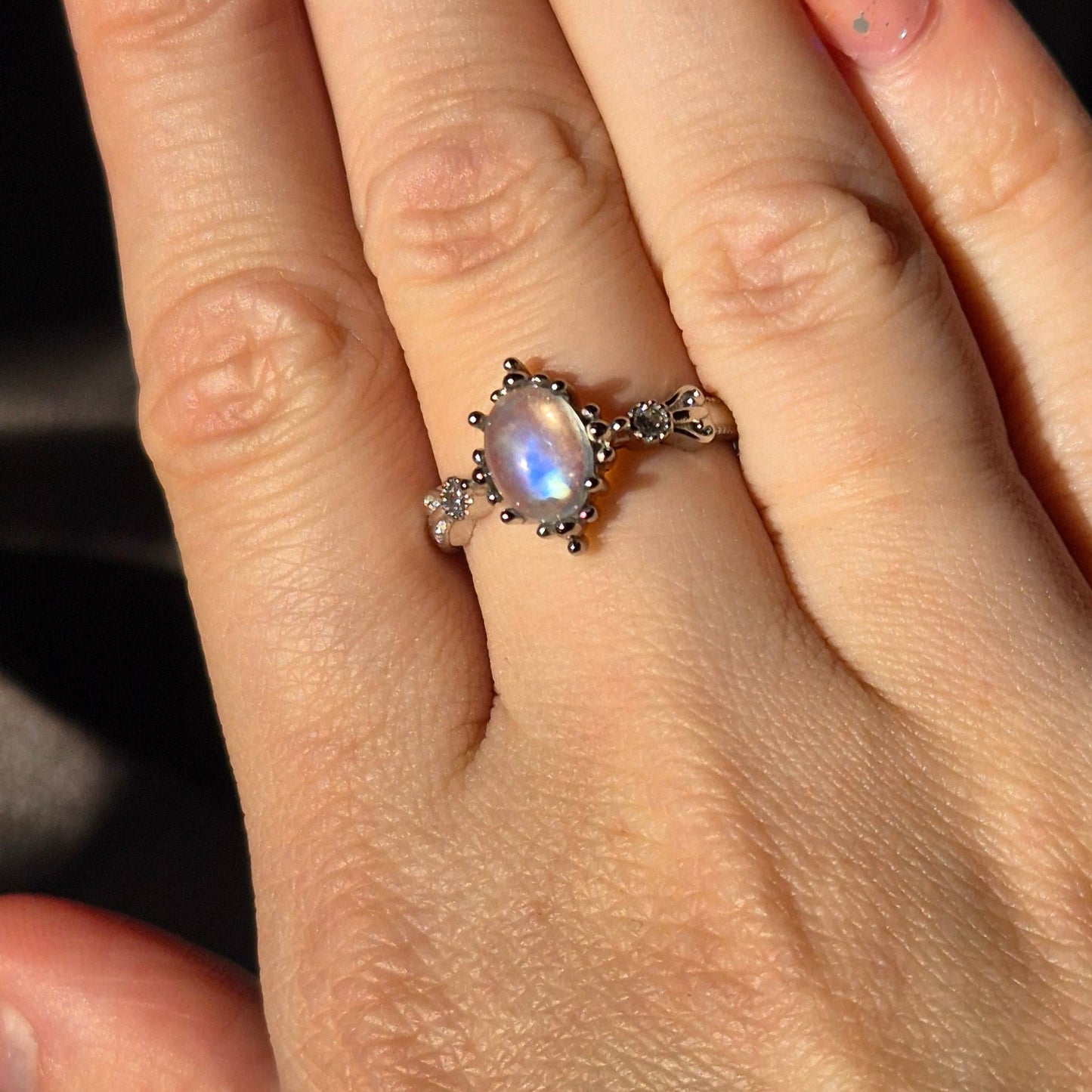Moonstone ring "Fems" silver 3