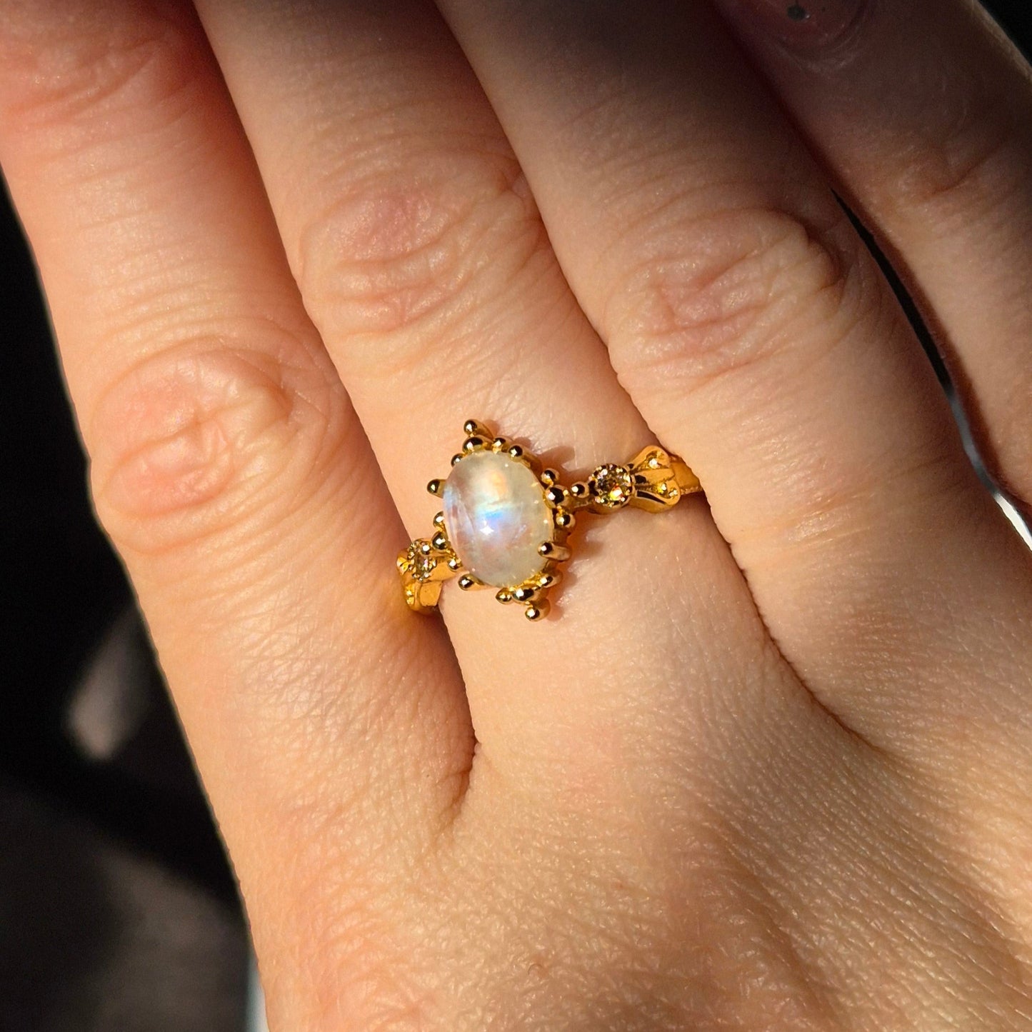 Moonstone ring "Fems" goldplated 3