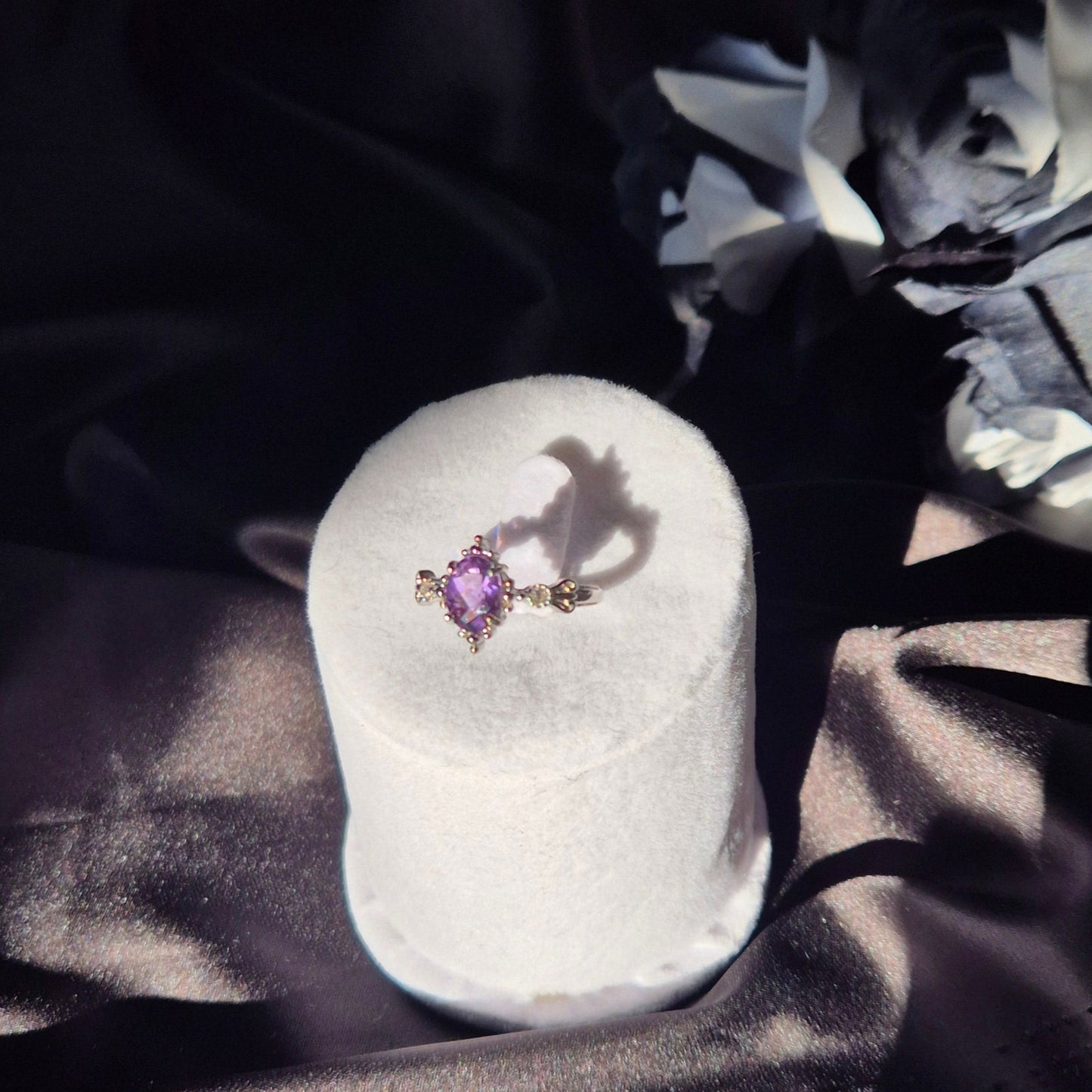 Amethist ring "Fems" silver