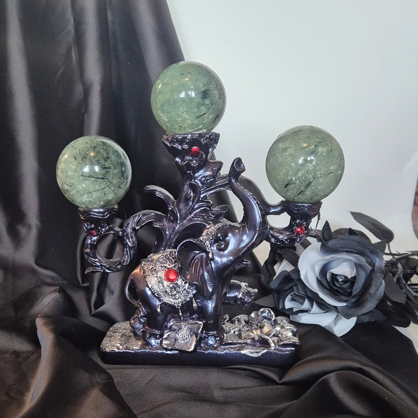 Triple sphere holder elephant blue