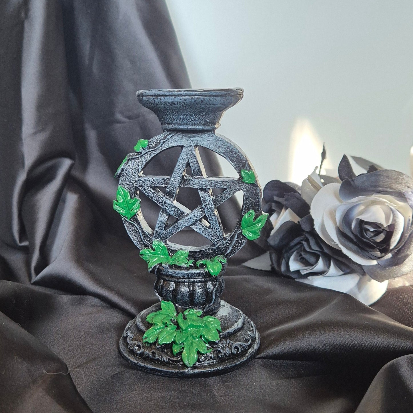 Sphere holder pentagram grey/green