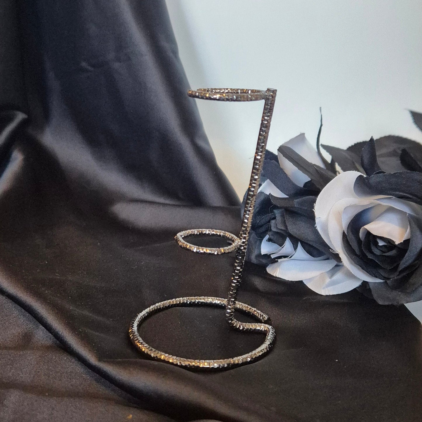 wand stand steel grey