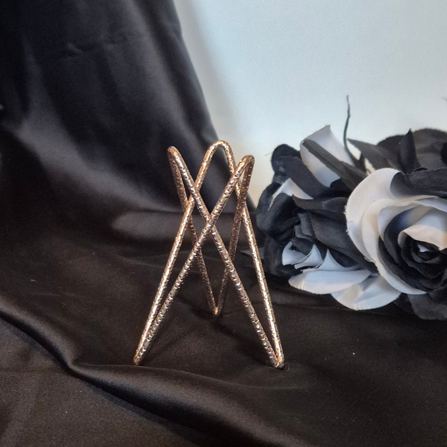 Sphere holder rose gold