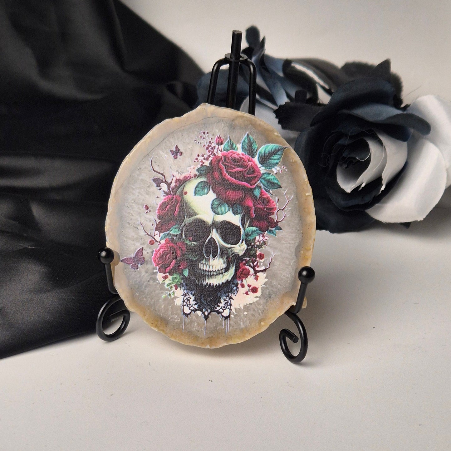 Agate slice skull roses