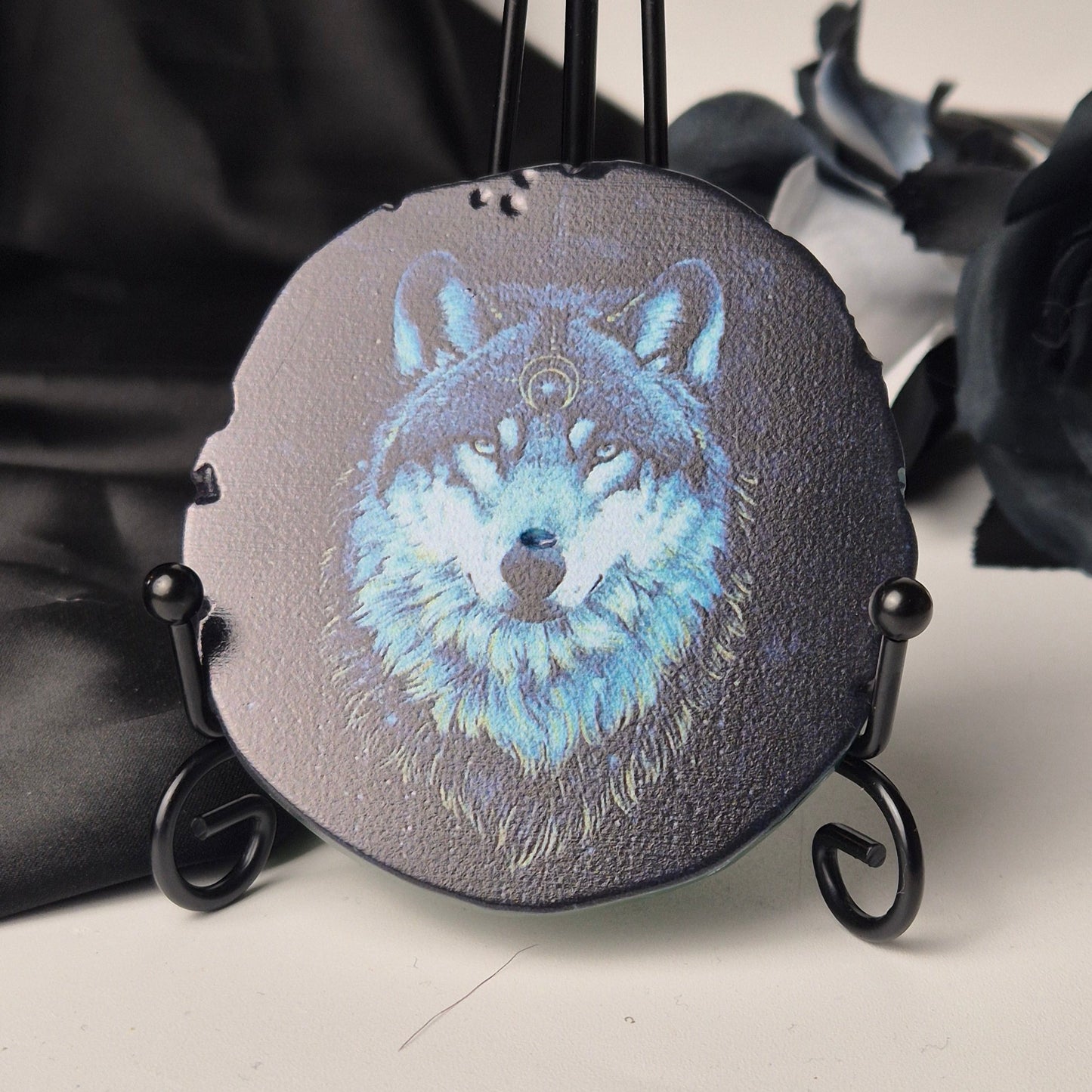 Agate slice night wolf 2