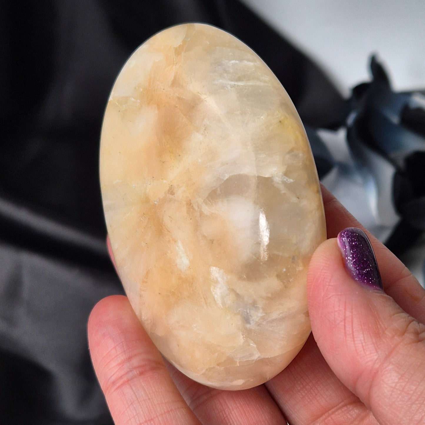 Stilbite palmstone 1