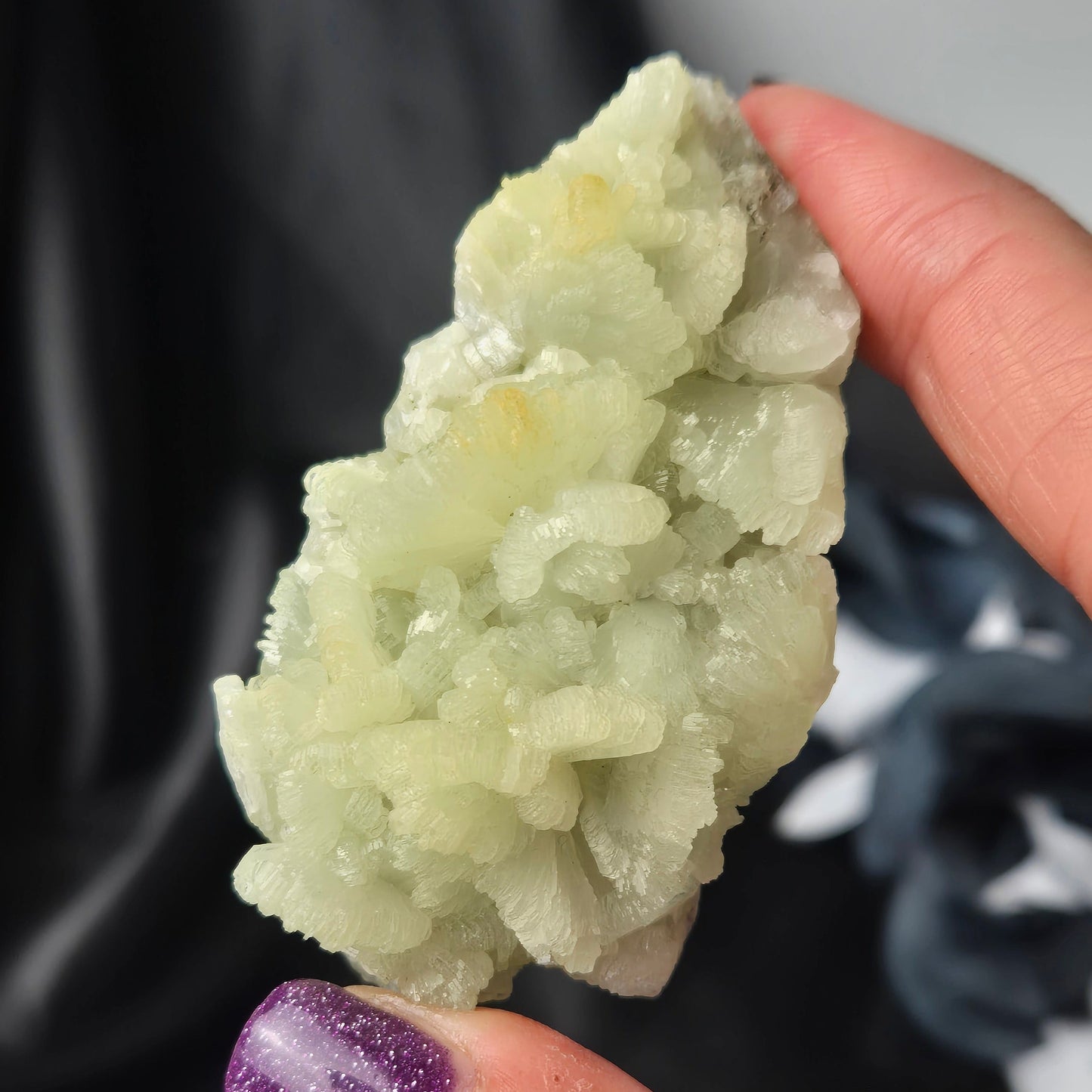 Prehnite flower 12