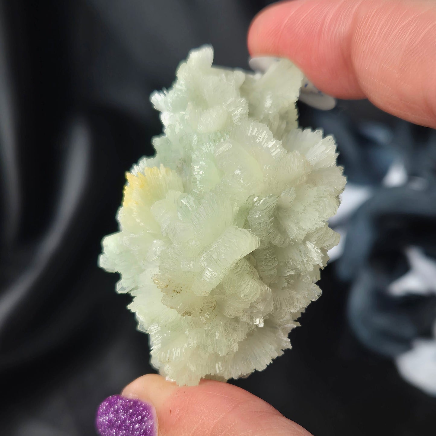 Prehnite flower 13
