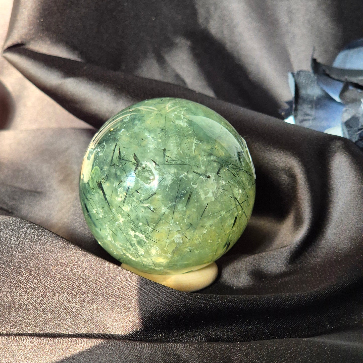 Prehnite sphere 1