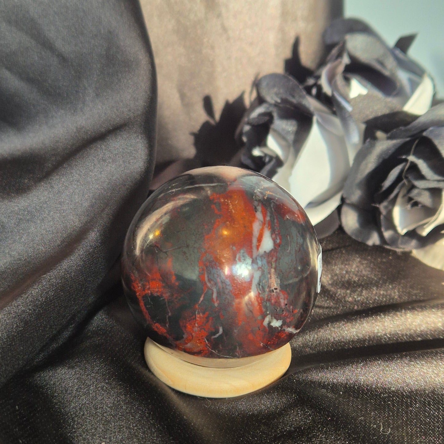 Jaspillite sphere 2