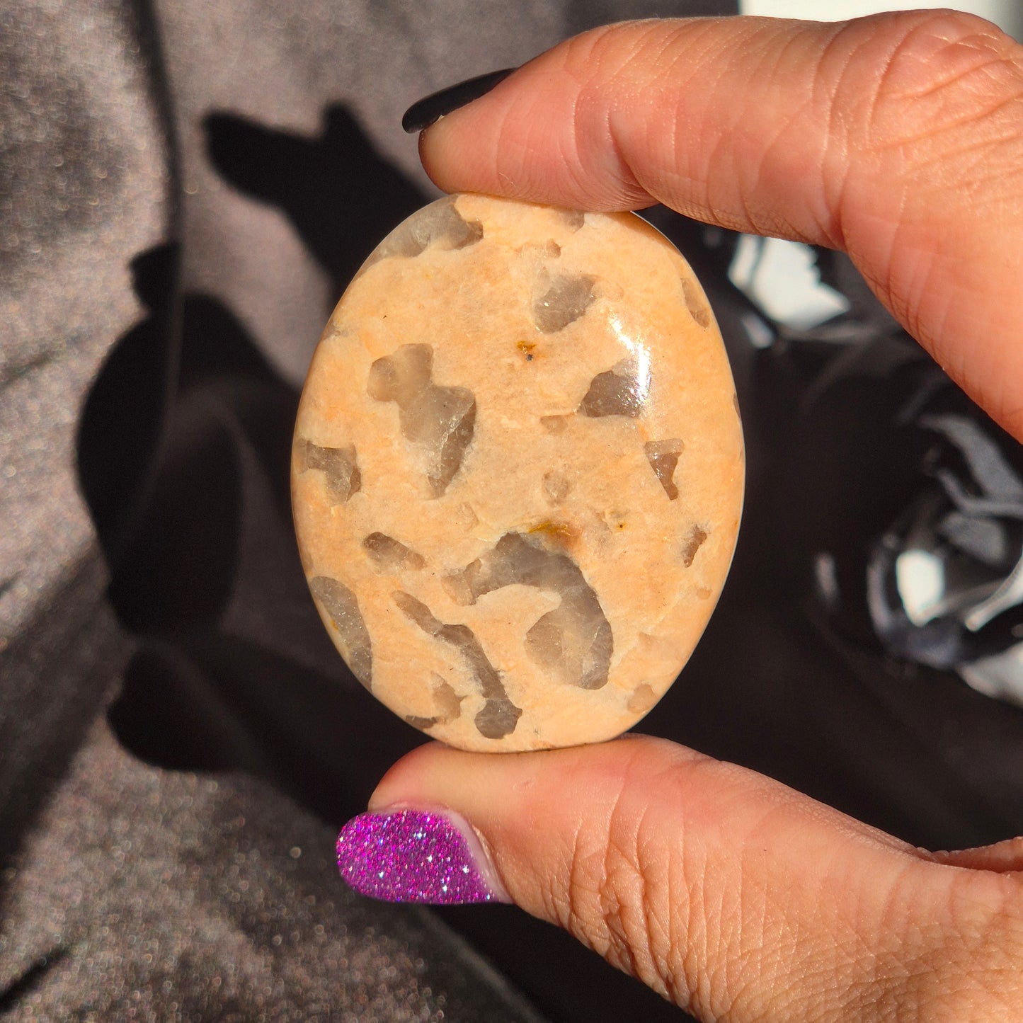 Peach moonstone / Smokey quarts palmstone 2