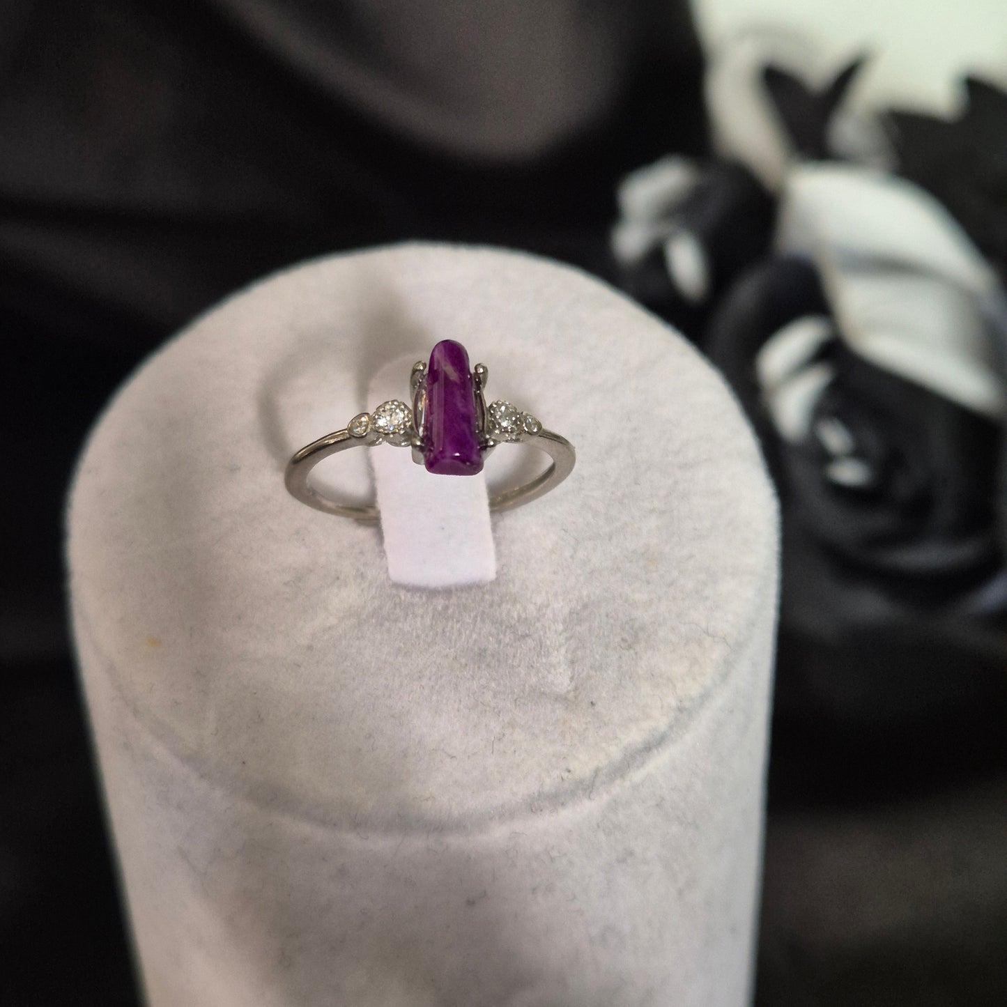 Sugillite ring small 4