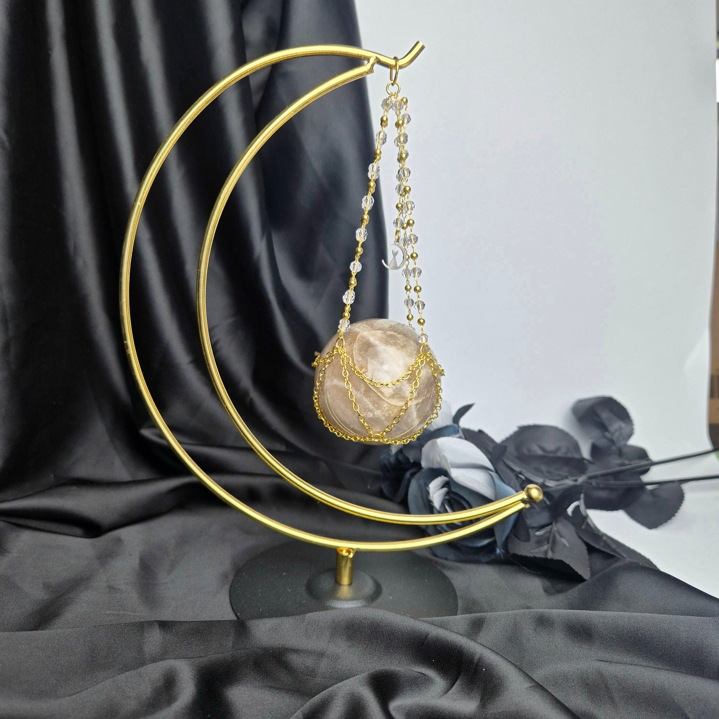 Sphere holder net moon gold