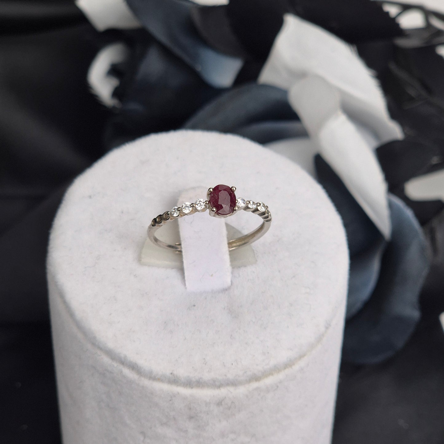 Ruby ring model 1