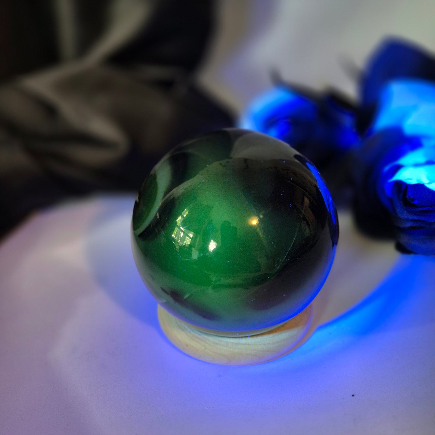 Vulcanic agate sphere 1