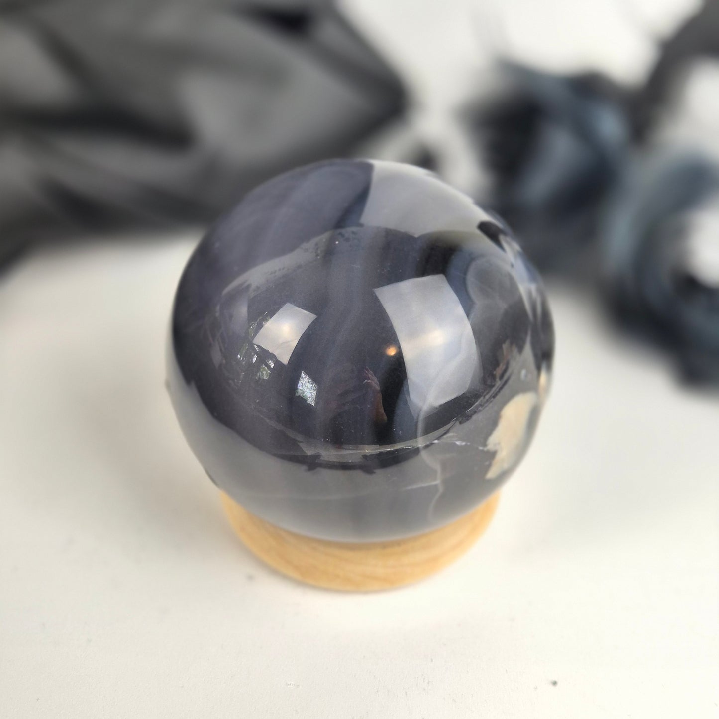 Vulcanic agate sphere 2