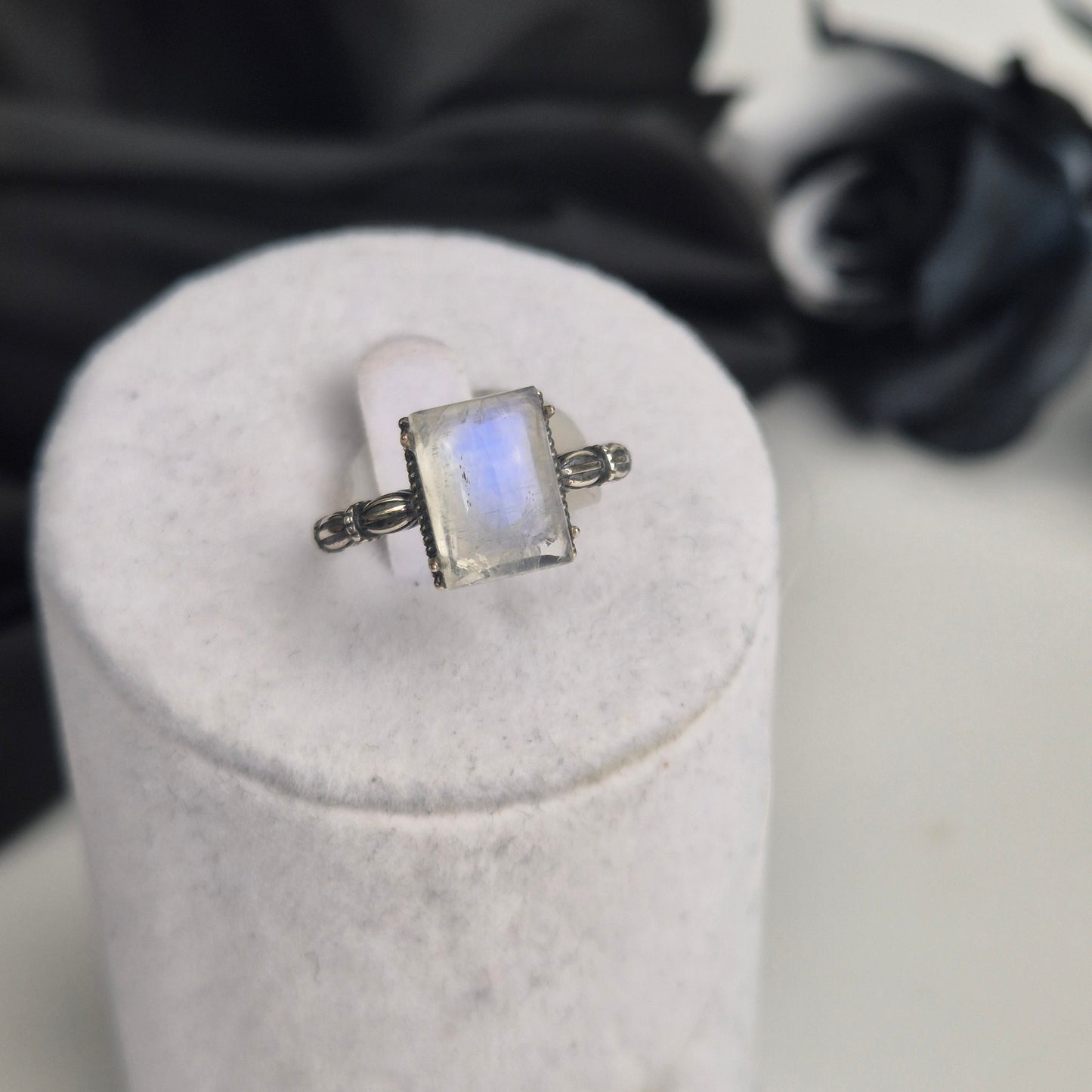 Moonstone ring rectangle 2