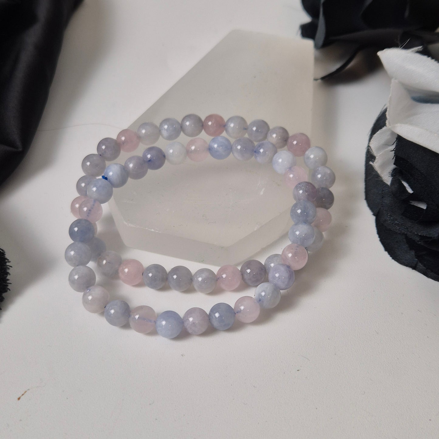 Rosequarts / blue dumortirite bracelet