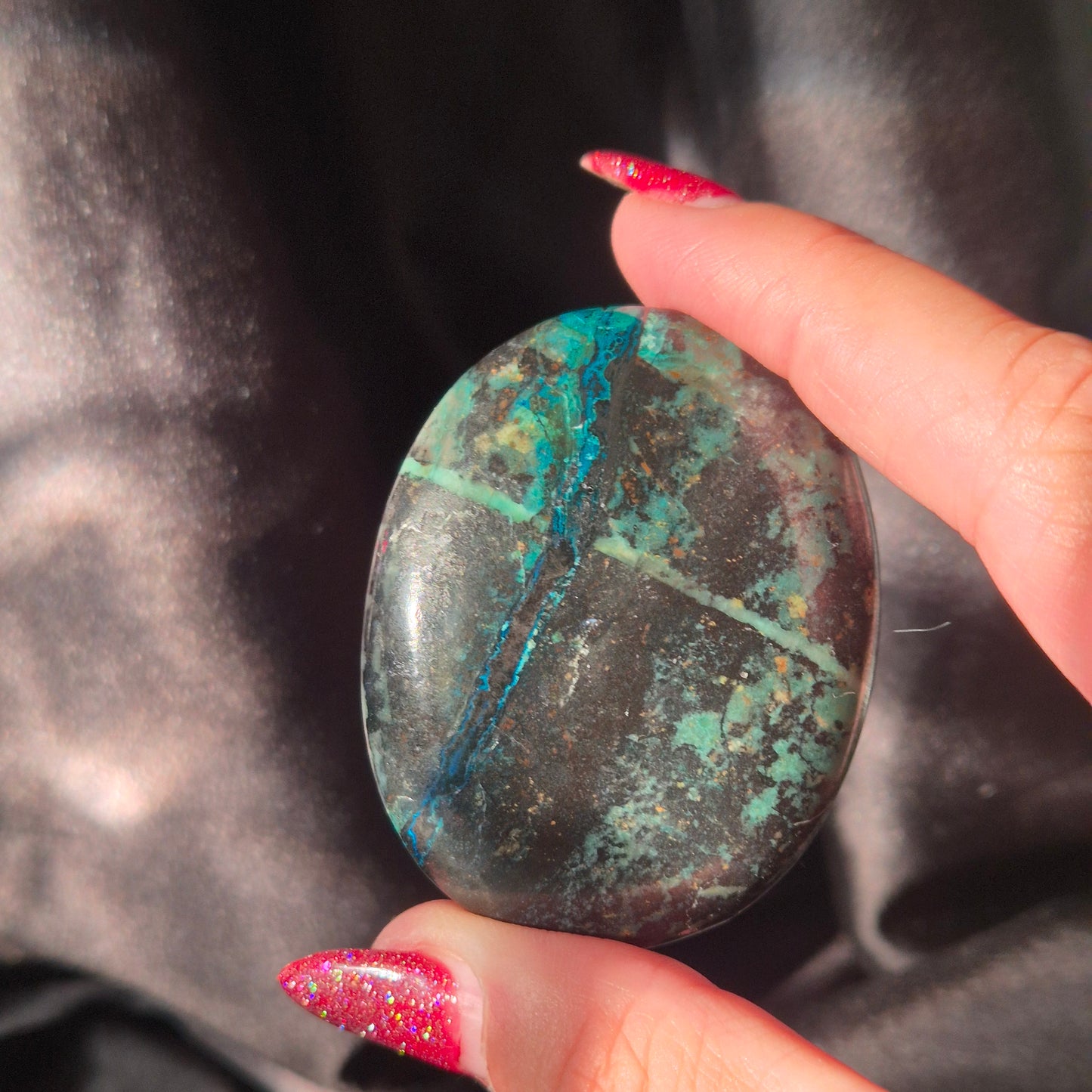 Australian malachite / chrysocolla palm 184