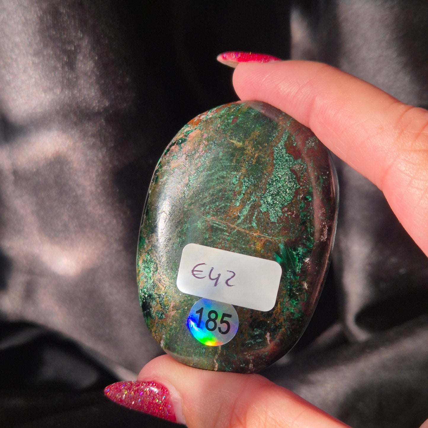Australian malachite / chrysocolla palm 185