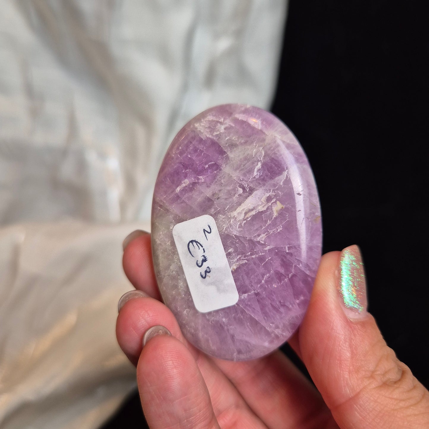 Kunzite palmstone 2
