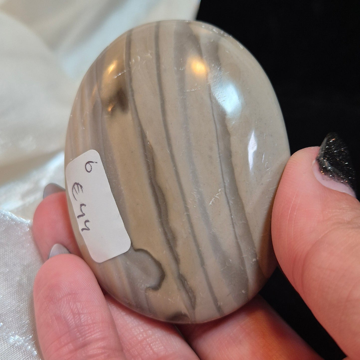 Polish flint palmstone 6