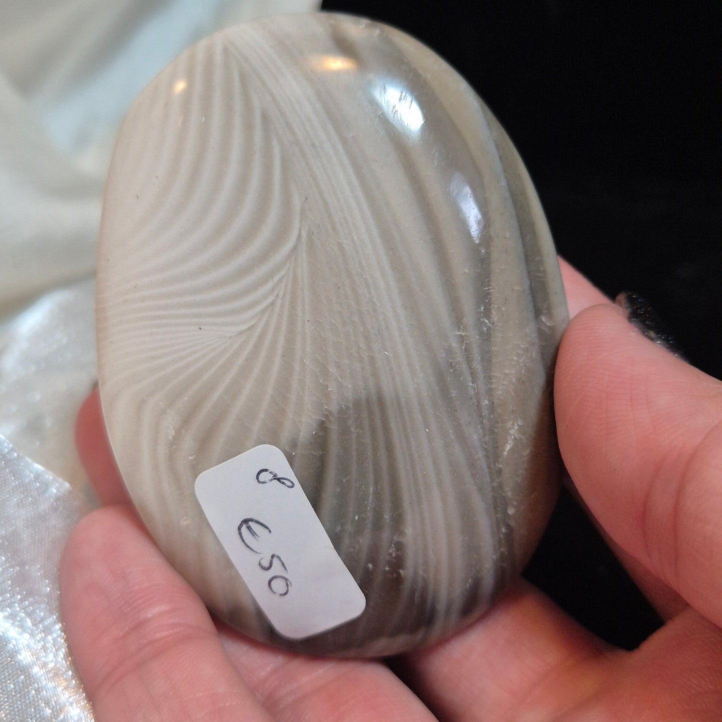 Polish flint palmstone 8