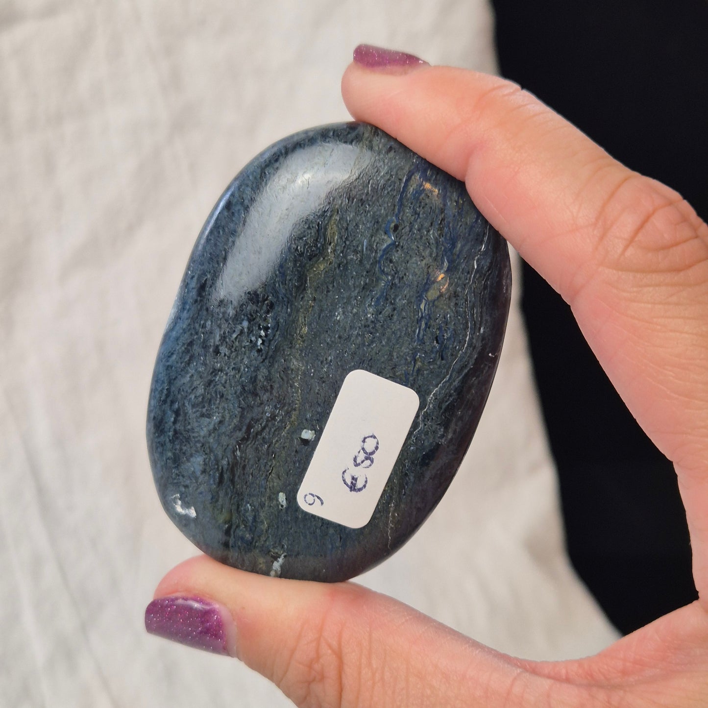 Rhodusite palmstone 9