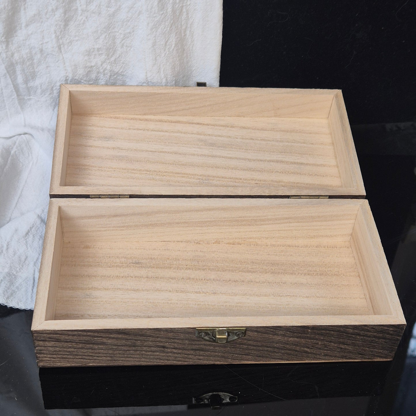 Wooden box with crystals 3