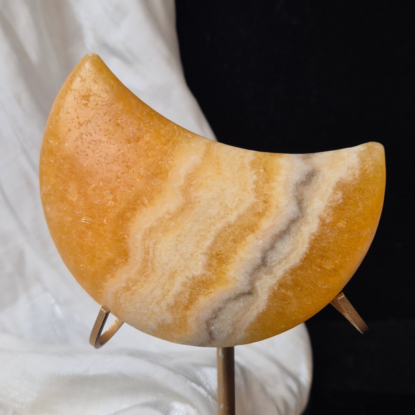 Yellow calcite moon 2