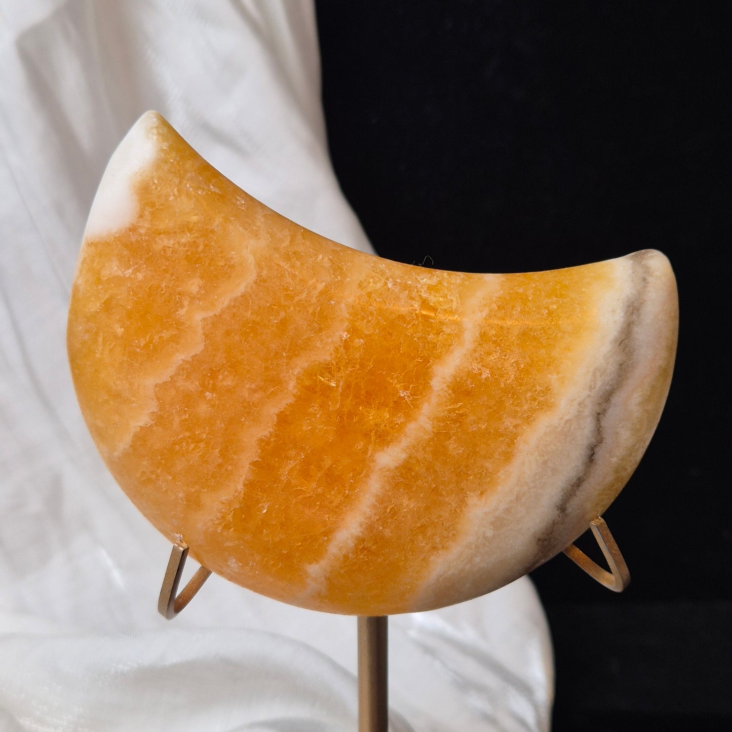 Yellow calcite moon 3