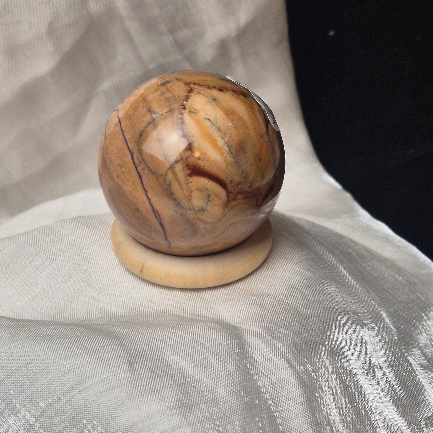 Wave dolomite sphere 2