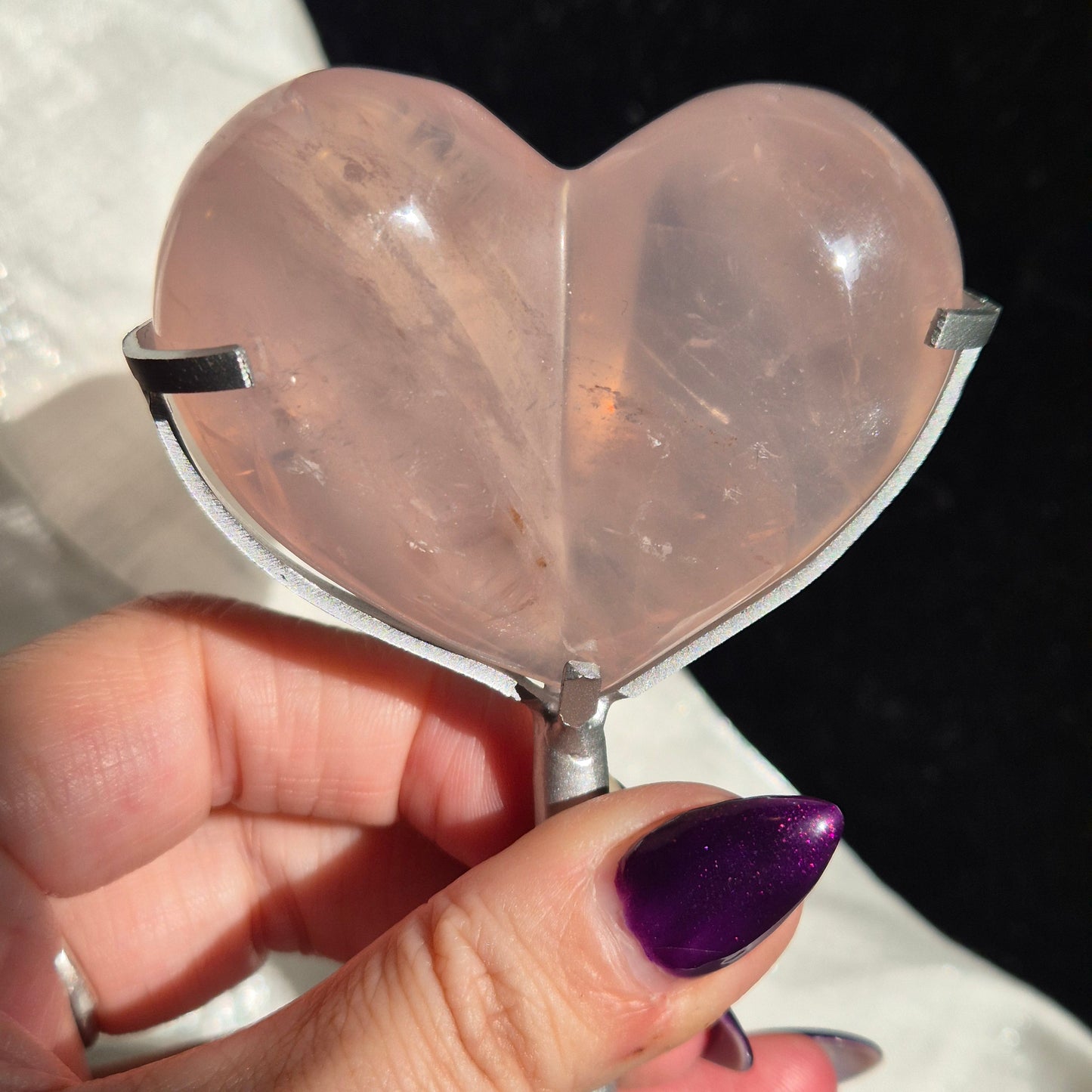 Rosequarts heart on stand 3