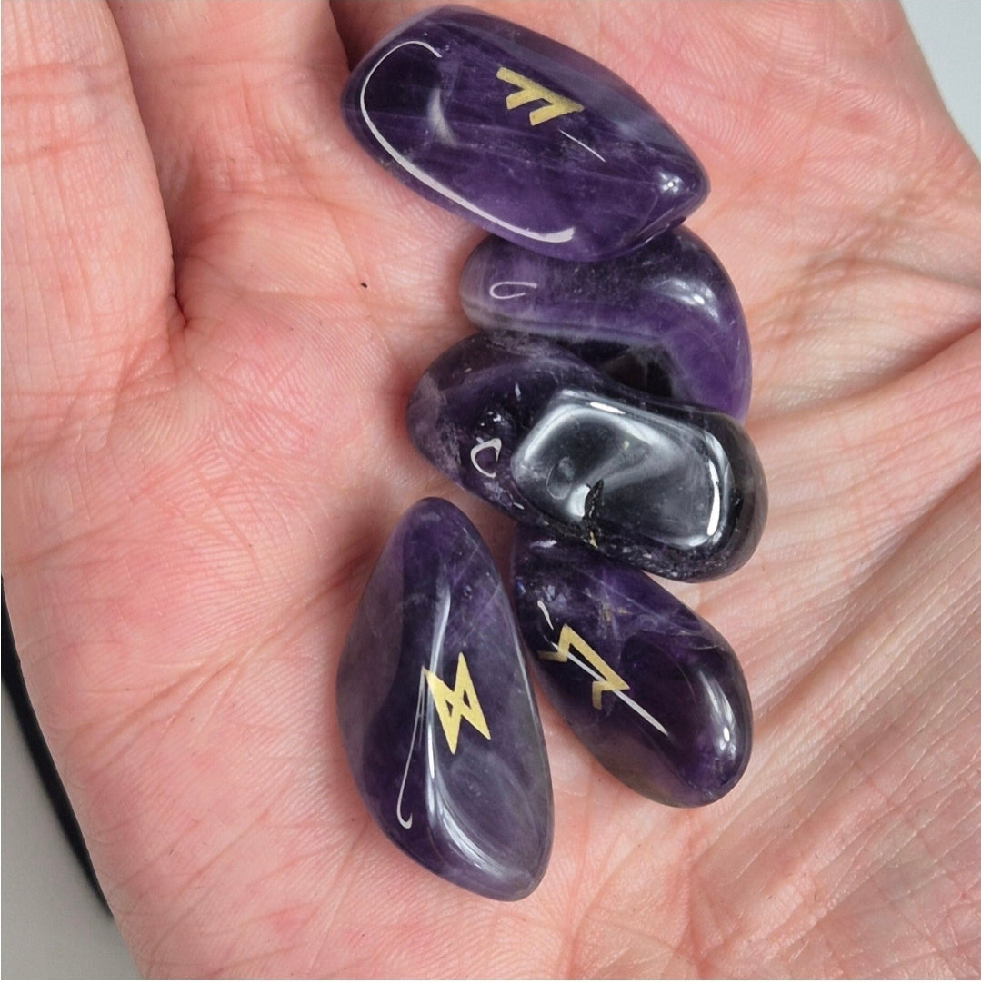 Chevron amethist runeset