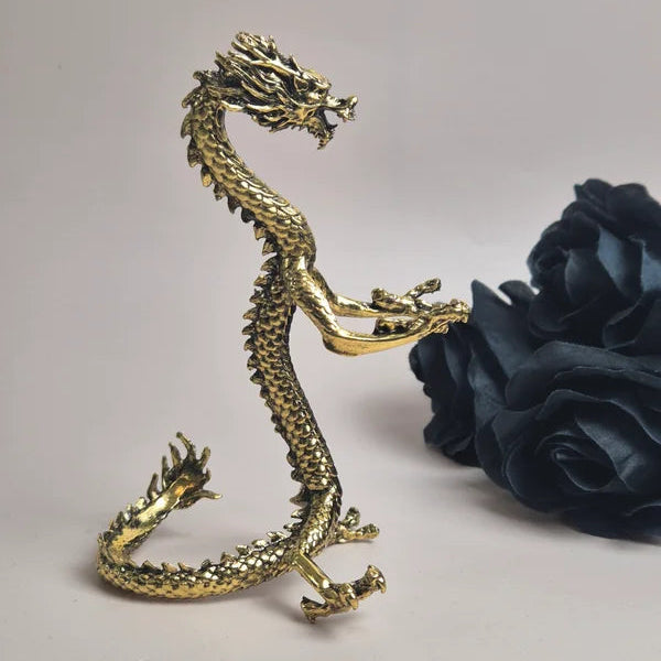 Dragon sphere holder gold