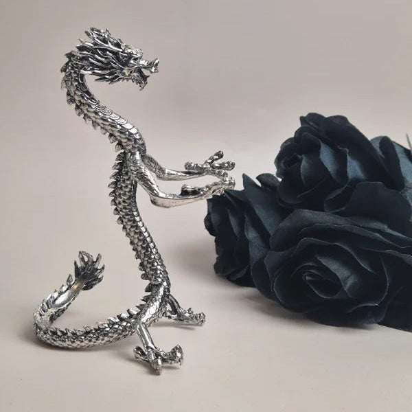 Dragon sphere holder silver