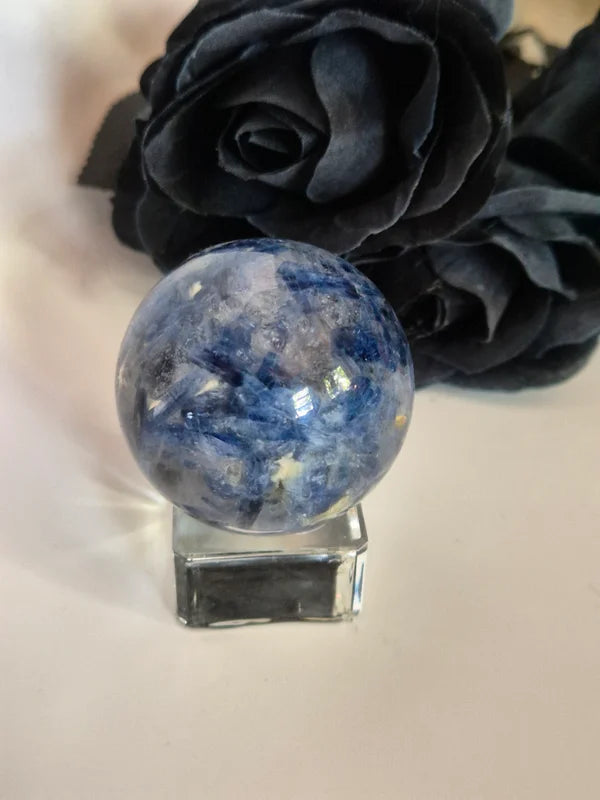 Glass sphere holder normal