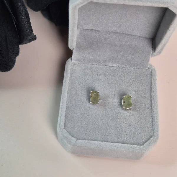 Moldavite studs silver 3