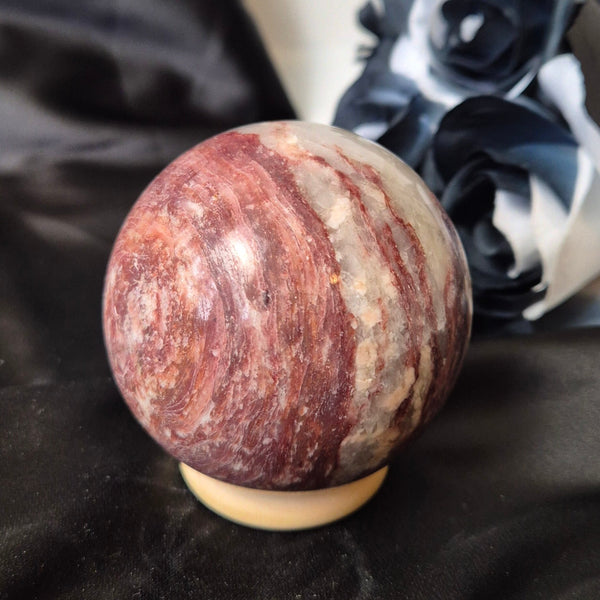 pink mica in quarts sphere 4