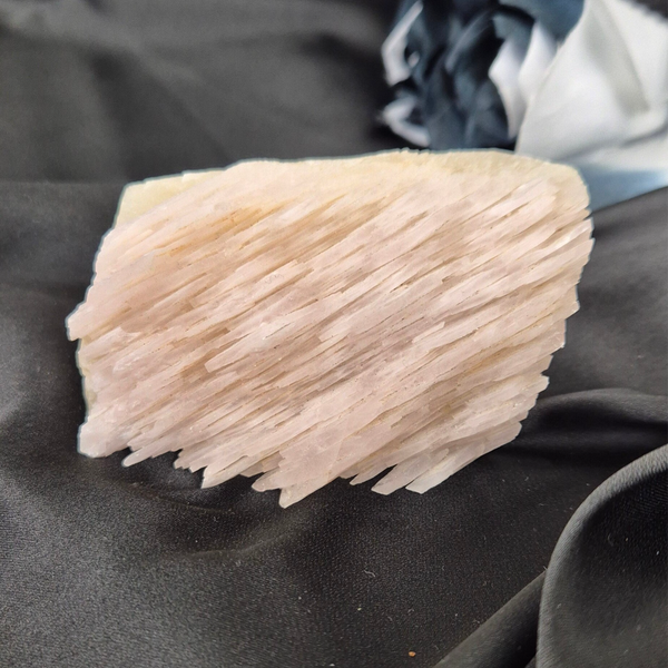 Layered calcite 1
