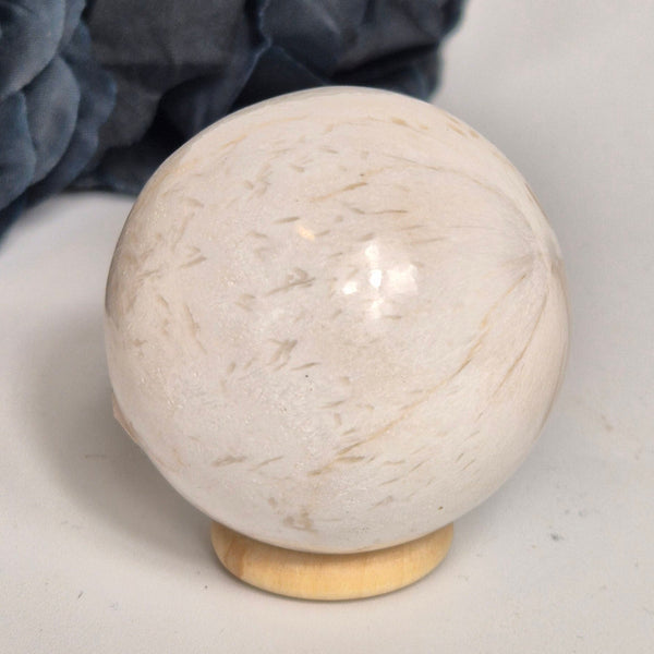 Scolecite sphere 2