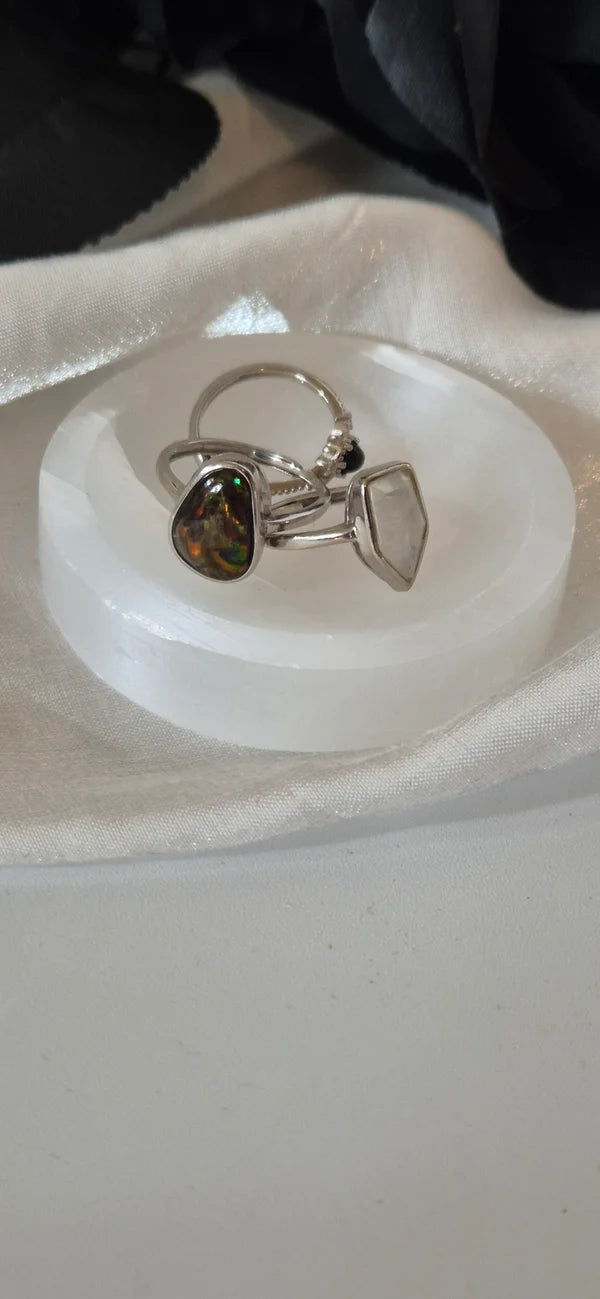 Selenite sphere holder / mini dish