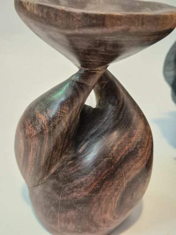 Wooden sphere holder curved