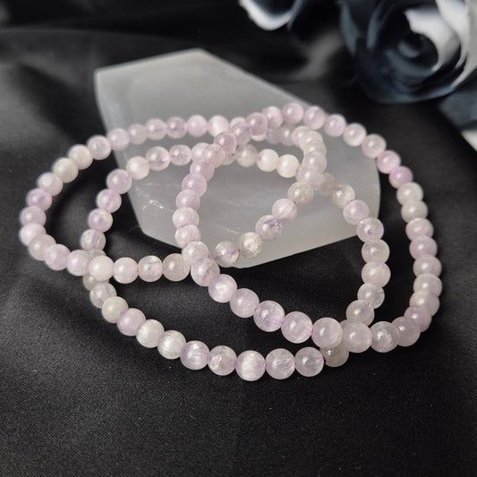 Cat eye Kunzite bracelet