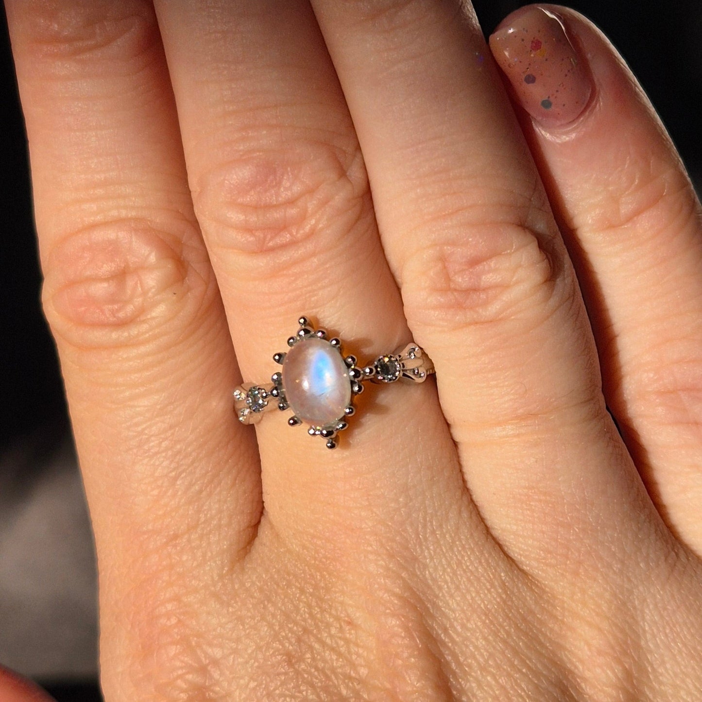 Moonstone ring "Fems" silver 1