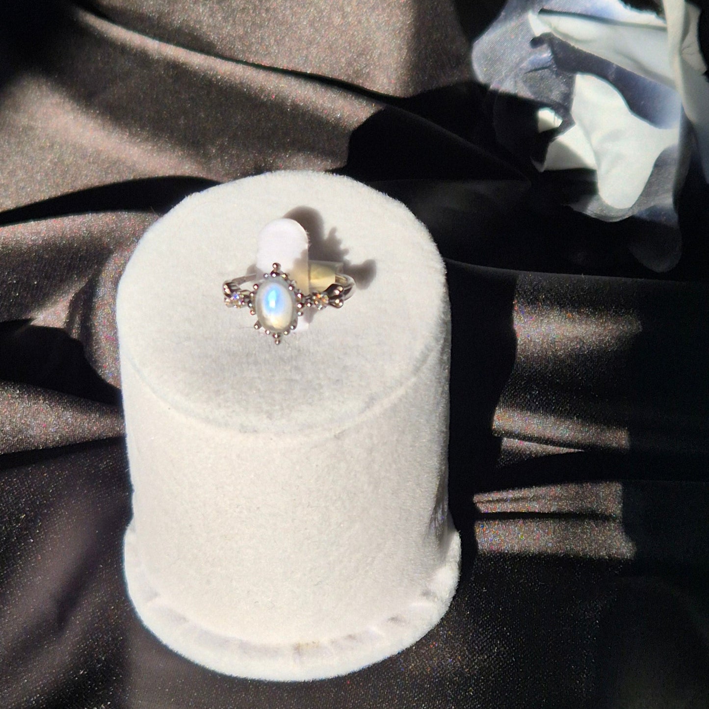 Moonstone ring "Fems"silver 5