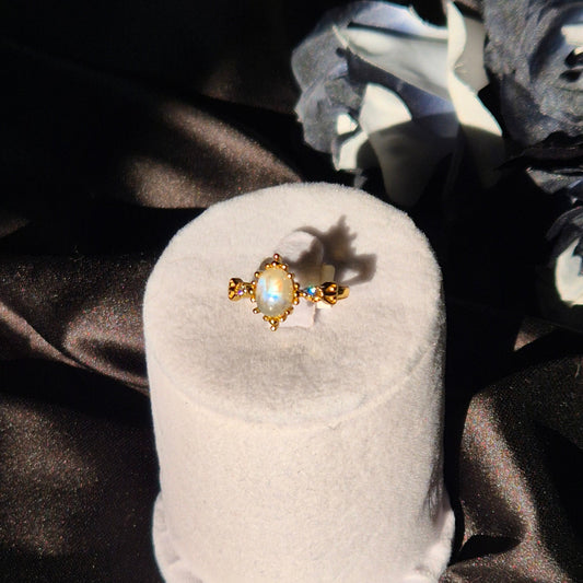 Moonstone ring "Fems" goldplated 3