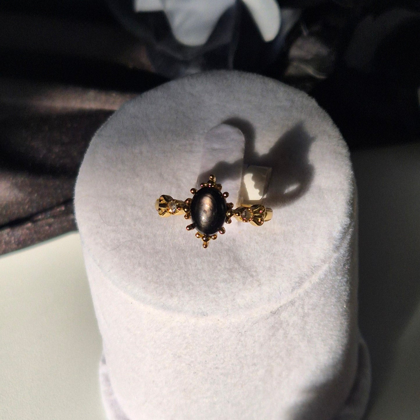 Hypersthene ring "Fems" goldplated 2