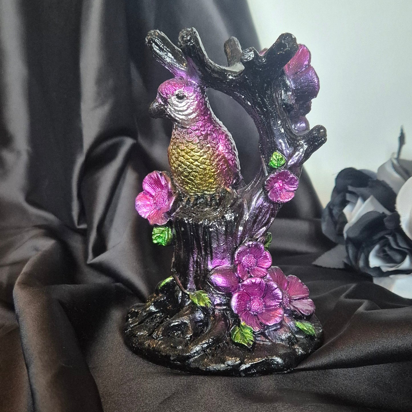 Sphere holder bird black / purple