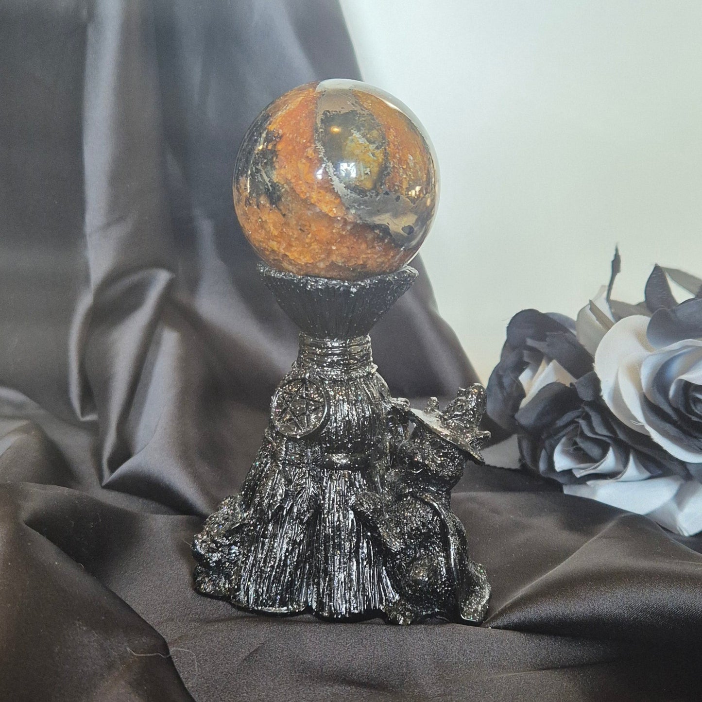 Sphere holder witch cat black